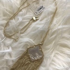 NWT Rare Ivory Pearl Kendra Scott Necklace